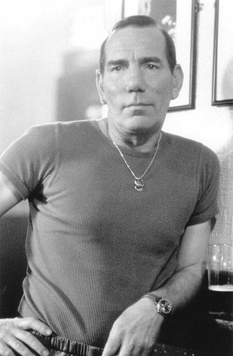 Download full HD video and movies :: Pete Postlethwaite